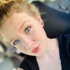 Meet your Posher, Abbygail